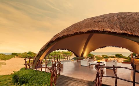 Restaurant/places to eat, Day, Natural landscape