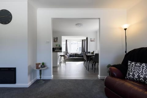 Modern Ease in East Devonport House in Devonport