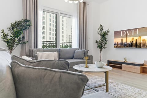 DVH Luxe Retreats 2BR Yas Island by Ferrari World Apartment in Abu Dhabi