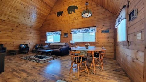 The Grizzly Den Cabin Warrens WI Cabin in Warrens