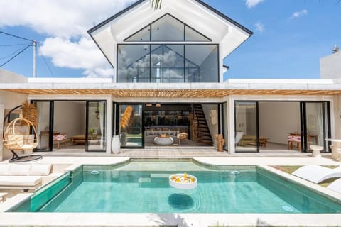 New! Villa Odeon - 5BR Villa in Pererenan Villa in North Kuta