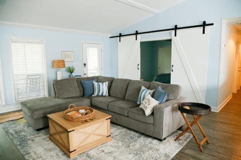 Full of Faith Beach Retreat- Fort Morgan, AL -Beachside minutes from gulf but nestled in the peaceful woods! House in Alabama