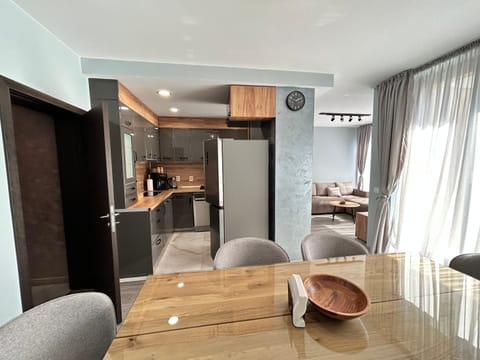 Living room, Dining area, kitchen