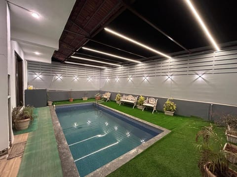 Garden, Pool view, Swimming pool