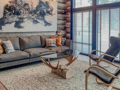 Living room, Seating area