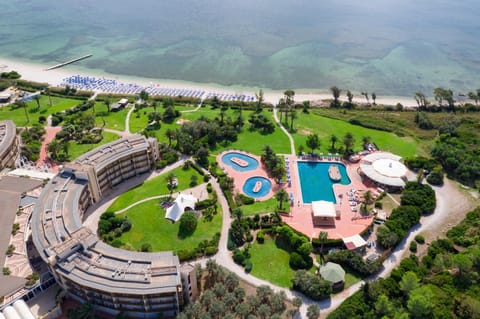 Nearby landmark, Day, Bird's eye view, Beach, Swimming pool