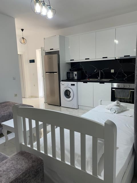 Romeo apartament House in Sarandë