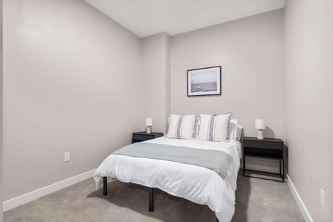 CozySuites at Textile Apartment in Cincinnati