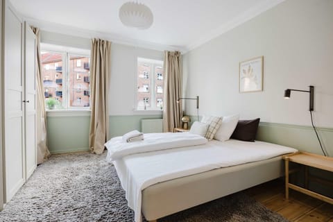 Upscale 3BR Apartment in City Center Apartment in Frederiksberg