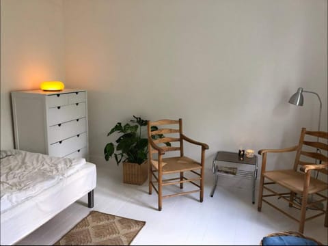 Three Story House - In iconic Carlsberg Byen Apartment in Frederiksberg