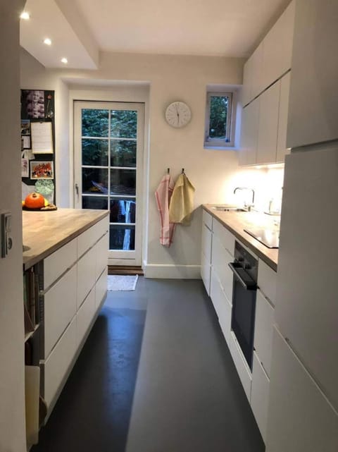 Three Story House - In iconic Carlsberg Byen Apartment in Frederiksberg