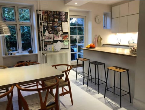 Three Story House - In iconic Carlsberg Byen Apartment in Frederiksberg