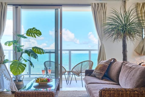 Natural landscape, View (from property/room), Balcony/Terrace, Living room, Seating area, Sea view