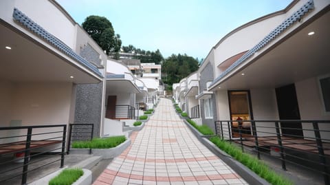 Property building, Street view