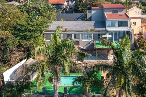 Property building, Bird's eye view, Garden view, Swimming pool