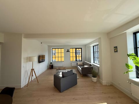 Modern & Stylish Serviced Apartment in Odense Apartment in Region of Southern Denmark