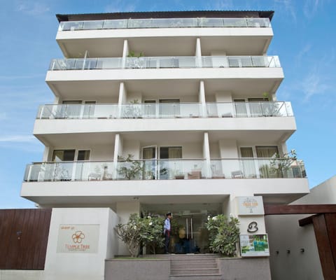 Property building, Facade/entrance