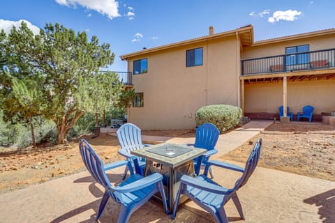 2 Mi to Uptown Sedona Home with Hot Tub and Fire Pit! House in Sedona