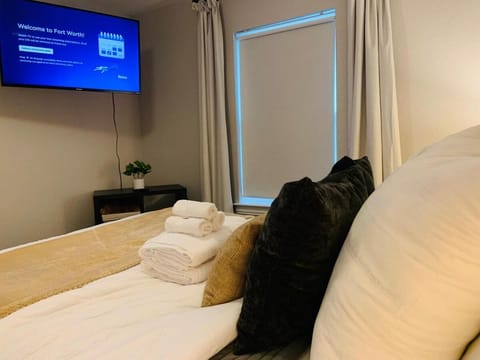 Family Modern Comfy Home in DFW House in Fort Worth