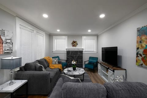 Living room, Seating area