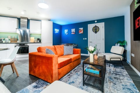 TV and multimedia, Living room, Dining area