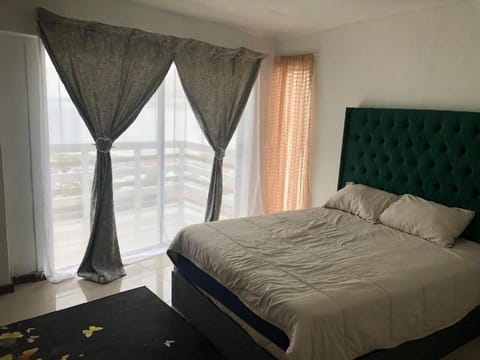 Simons Town Cove Sleep & Go Bed and Breakfast in Cape Town