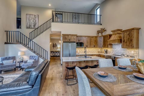 Shadow Pines Lodge House in North Lawrence