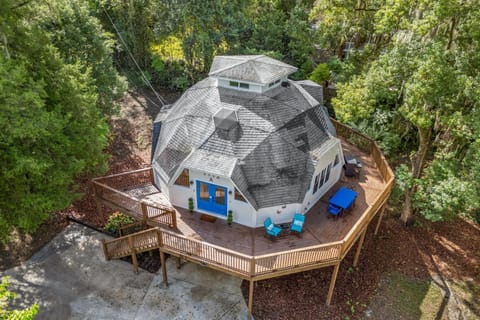 Property building, Patio