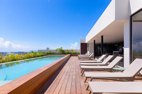Day, Natural landscape, View (from property/room), Balcony/Terrace, Pool view, Sea view, Swimming pool, sunbed