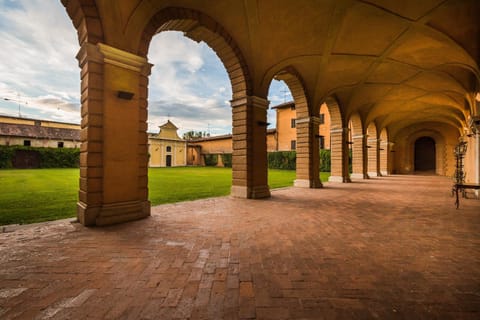 Patio, Facade/entrance, Spring, Day, Winter, Summer, Evening entertainment, Autumn, On site, Landmark view, Seasons