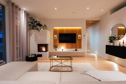 TV and multimedia, Living room