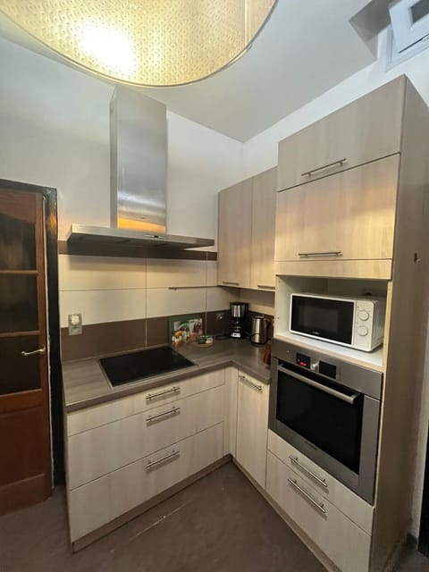 Midi Tracks Apartment Apartment in Saint-Gilles