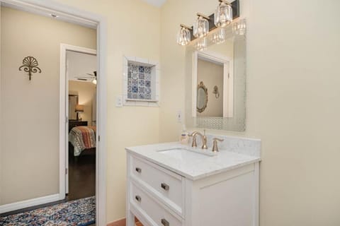 3BR Oasis - Close to FIT, Downtown and Beaches Apartment in Melbourne