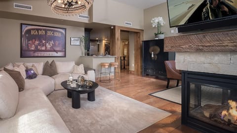 Living room, Seating area, fireplace