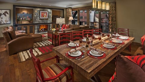 View (from property/room), Dining area, furniture