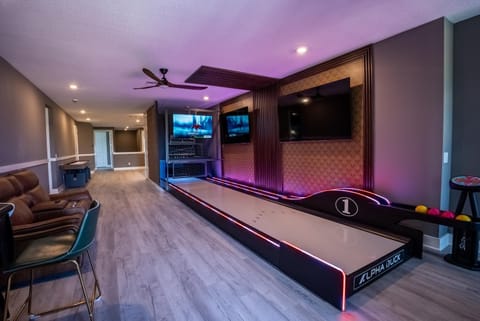 Golf Estate with Simulator, Bowling, Sauna House in Four Corners