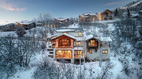 Property building, Neighbourhood, Natural landscape, Winter, Mountain view