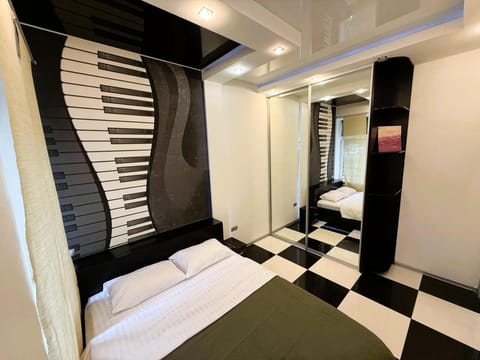 Bed, Photo of the whole room, Bedroom, wardrobe