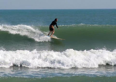 Curlys Cottage - A Vintage Coastal Retreat Apartment in West Melbourne