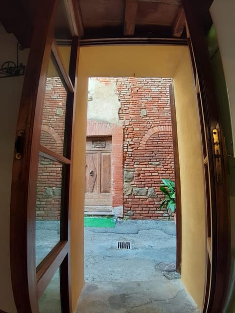 Zinfarosa Color Home Apartment in Foiano della Chiana