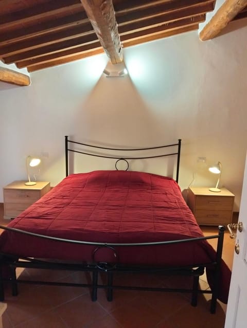 Zinfarosa Color Home Apartment in Foiano della Chiana