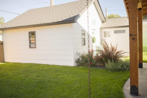 Charming and Private Birch Cottage House in Idaho Falls