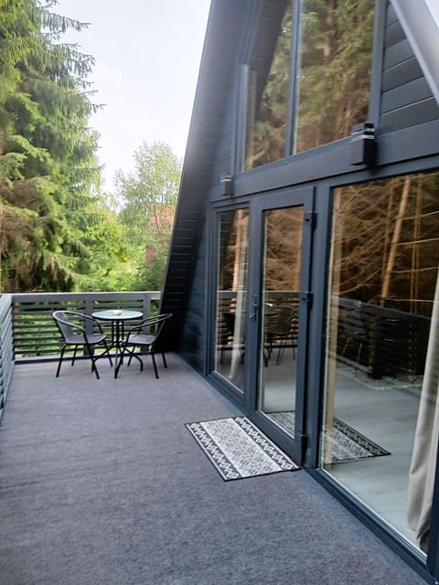 Property building, View (from property/room), Balcony/Terrace