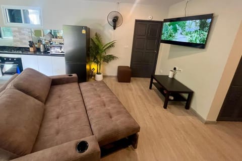 Lanta Sunshine Residence Apartment in Sala Dan