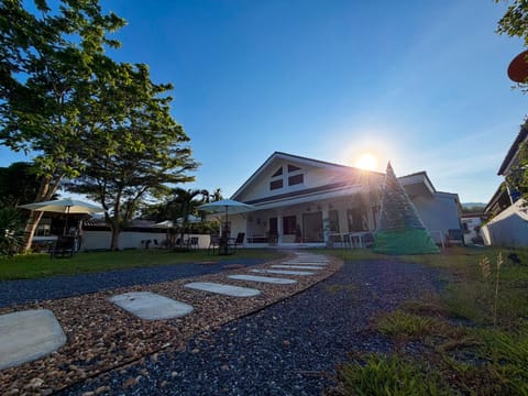 Three COCO Villa Aonang Krabi Bed and Breakfast in Krabi Changwat