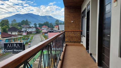 Balcony/Terrace, Mountain view, Street view