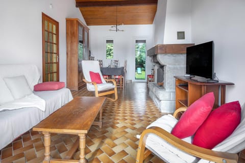 Communal lounge/ TV room, Living room