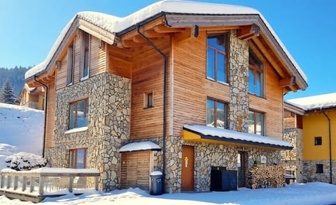 Property building, Natural landscape, Winter