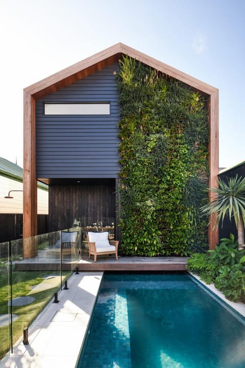 Property building, Garden, Swimming pool, Swimming pool