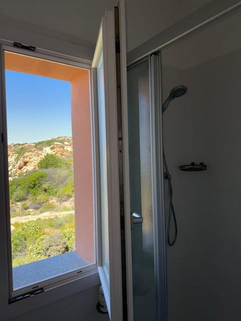 Shower, Day, Bathroom